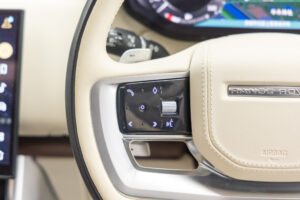 レンジローバー オートバイオグラフィー P530 LWB 7人乗り