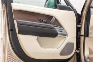 レンジローバー オートバイオグラフィー P530 LWB 7人乗り