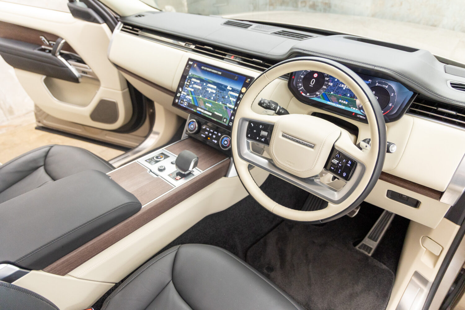 レンジローバー オートバイオグラフィー P530 LWB 7人乗り