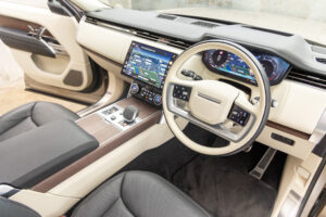 レンジローバー オートバイオグラフィー P530 LWB 7人乗り