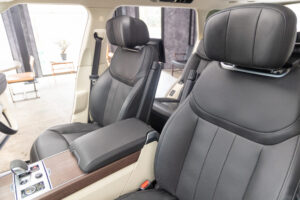 レンジローバー オートバイオグラフィー P530 LWB 7人乗り