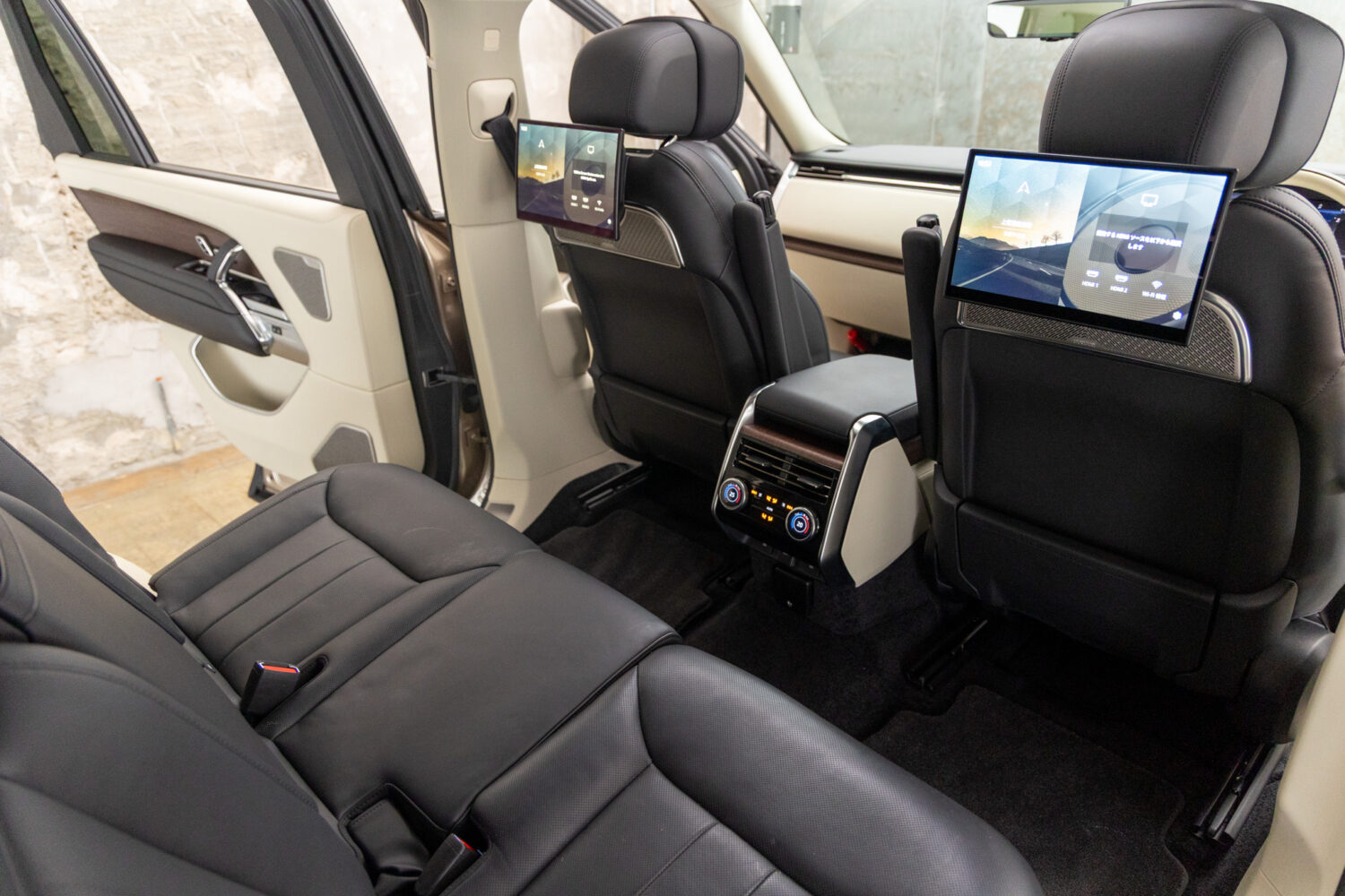 レンジローバー オートバイオグラフィー P530 LWB 7人乗り