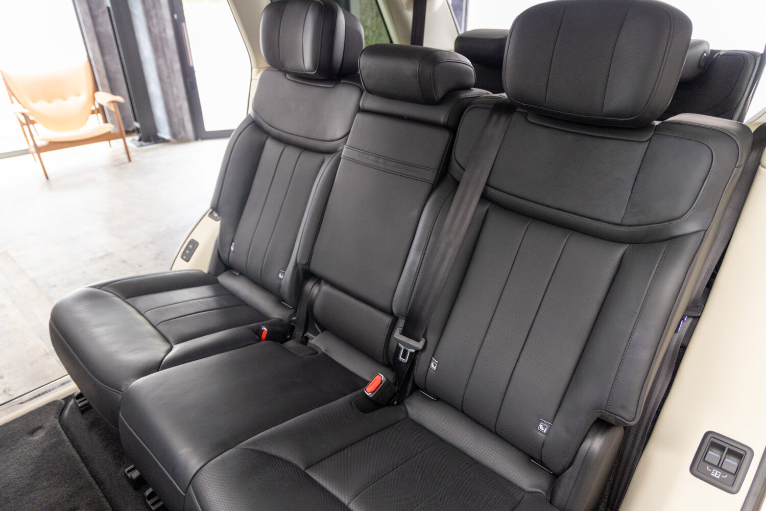 レンジローバー オートバイオグラフィー P530 LWB 7人乗り