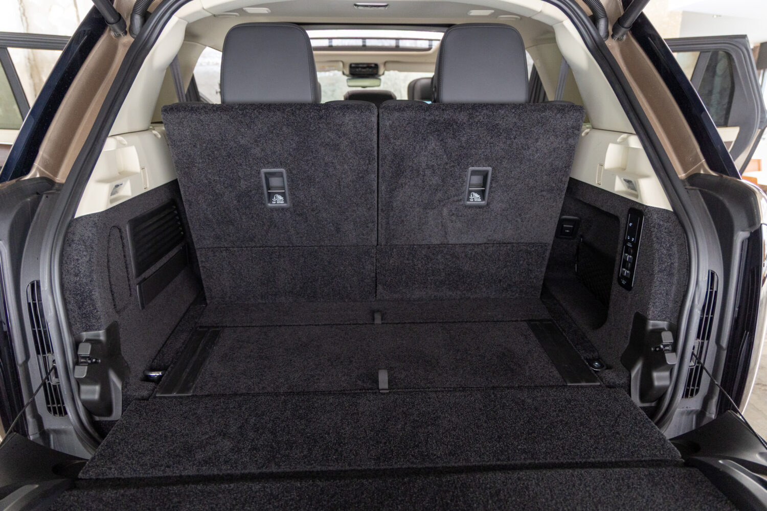 レンジローバー オートバイオグラフィー P530 LWB 7人乗り