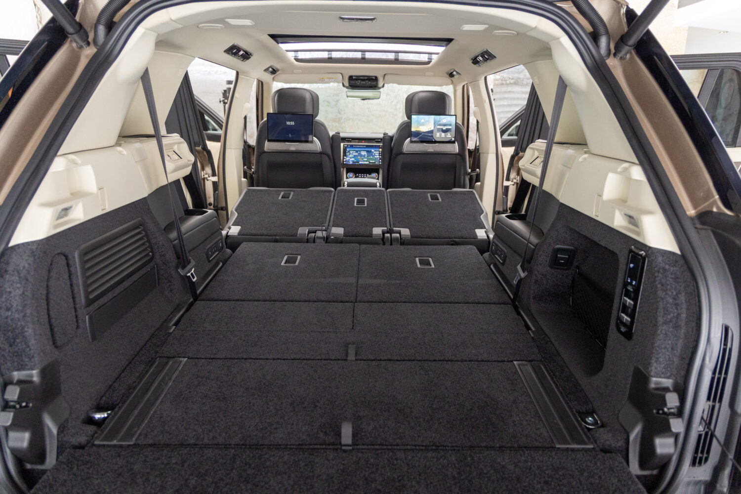 レンジローバー オートバイオグラフィー P530 LWB 7人乗り