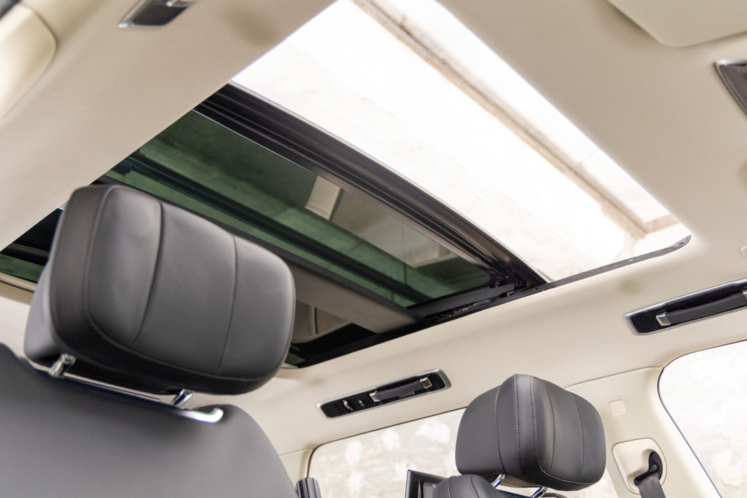 レンジローバー オートバイオグラフィー P530 LWB 7人乗り