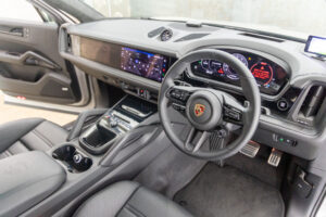 カイエンクーペ GTS 4WD