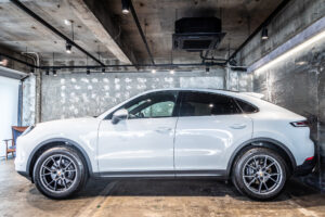 カイエンクーペ 3.0 ティプトロニックS リアコンフォートベンチシート 4WD