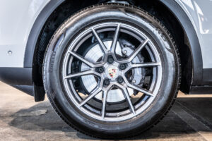 カイエンクーペ 3.0 ティプトロニックS リアコンフォートベンチシート 4WD