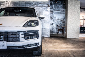 カイエンクーペ 3.0 ティプトロニックS リアコンフォートベンチシート 4WD