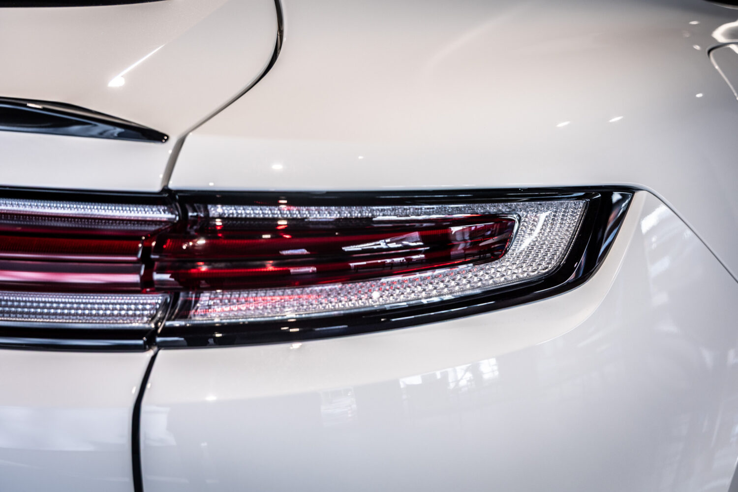 カイエンクーペ 3.0 ティプトロニックS リアコンフォートベンチシート 4WD