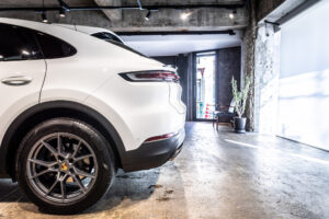 カイエンクーペ 3.0 ティプトロニックS リアコンフォートベンチシート 4WD