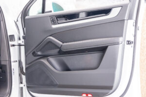 カイエンクーペ 3.0 ティプトロニックS リアコンフォートベンチシート 4WD