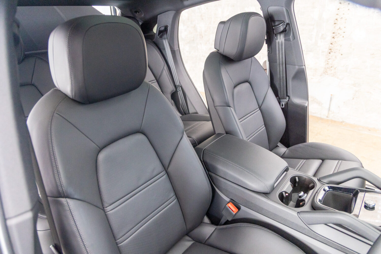 カイエンクーペ 3.0 ティプトロニックS リアコンフォートベンチシート 4WD