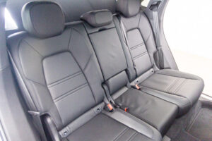 カイエンクーペ 3.0 ティプトロニックS リアコンフォートベンチシート 4WD