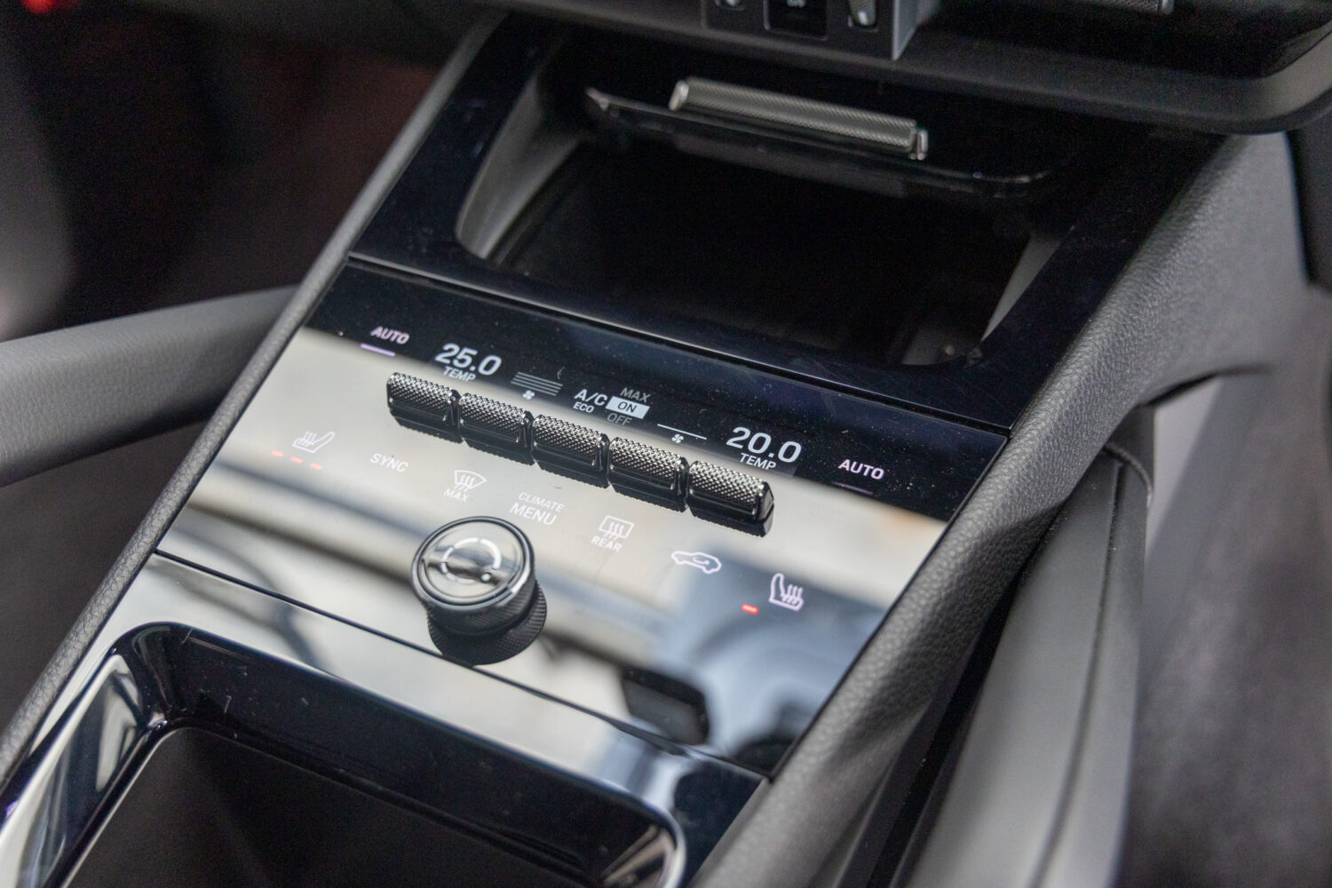 カイエンクーペ 3.0 ティプトロニックS リアコンフォートベンチシート 4WD