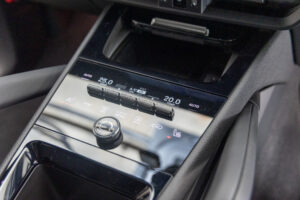 カイエンクーペ 3.0 ティプトロニックS リアコンフォートベンチシート 4WD