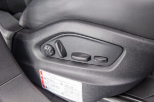 カイエンクーペ 3.0 ティプトロニックS リアコンフォートベンチシート 4WD