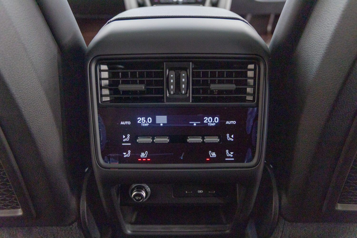 カイエンクーペ 3.0 ティプトロニックS リアコンフォートベンチシート 4WD