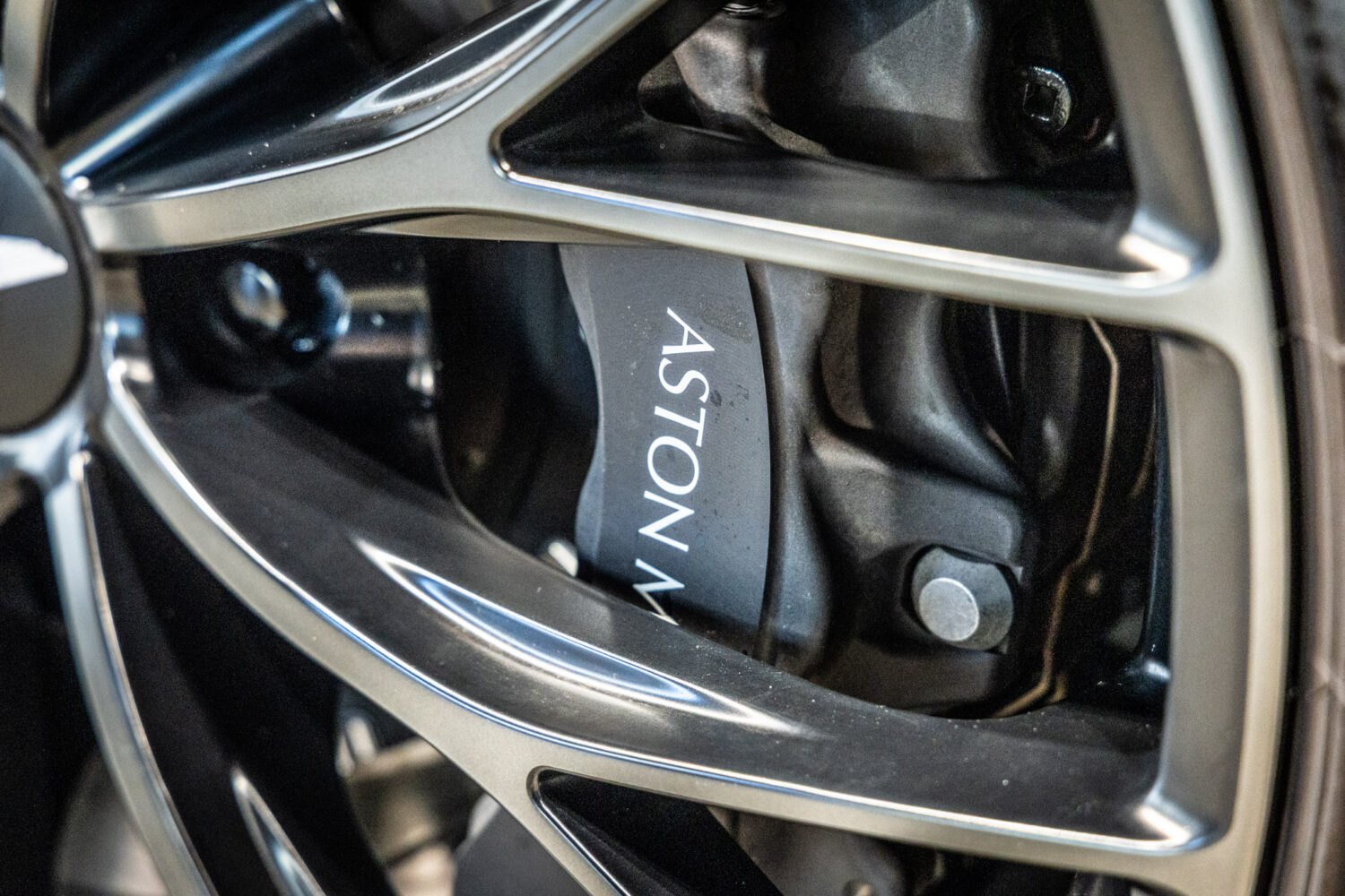 ヴァンテージ 110th Anniversary Midnight edition