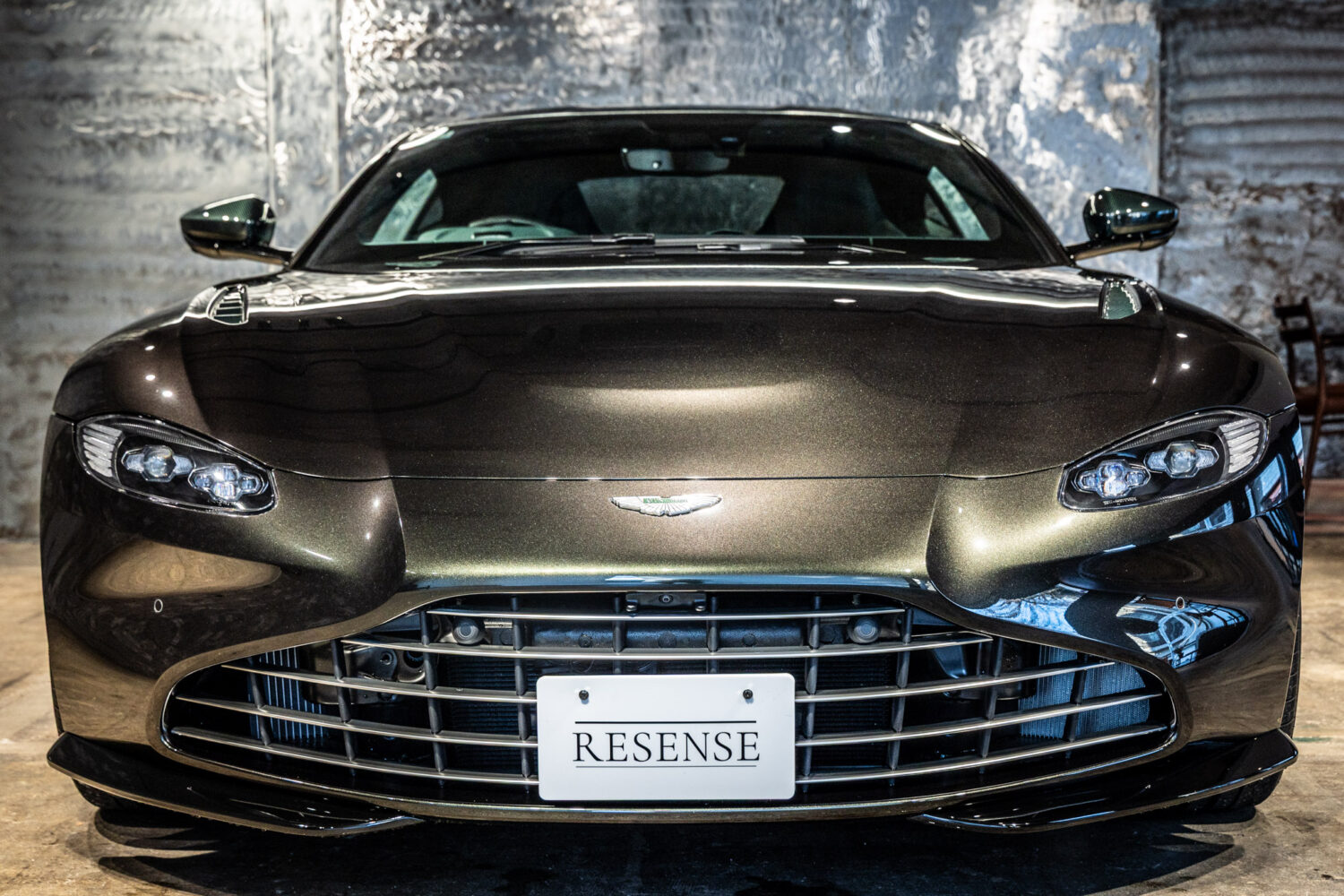 ヴァンテージ 110th Anniversary Midnight edition