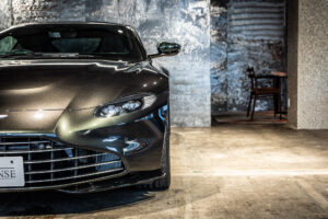 ヴァンテージ 110th Anniversary Midnight edition