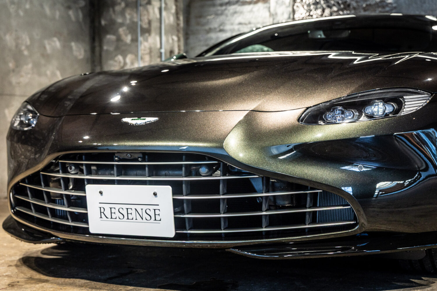 ヴァンテージ 110th Anniversary Midnight edition