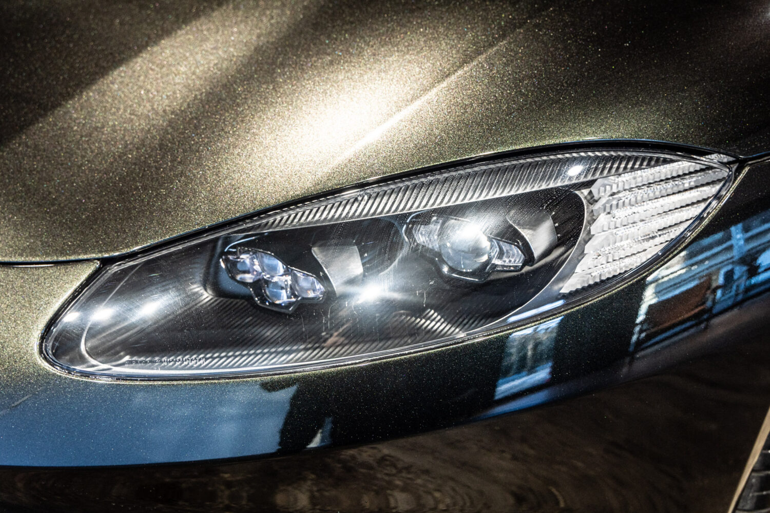 ヴァンテージ 110th Anniversary Midnight edition