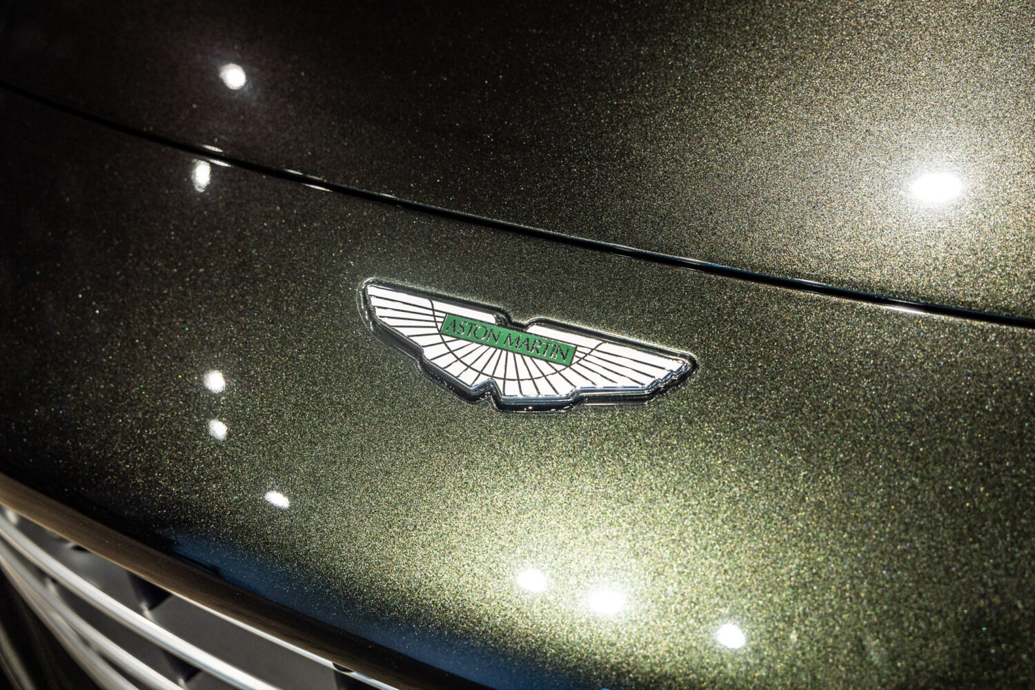 ヴァンテージ 110th Anniversary Midnight edition