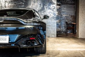 ヴァンテージ 110th Anniversary Midnight edition