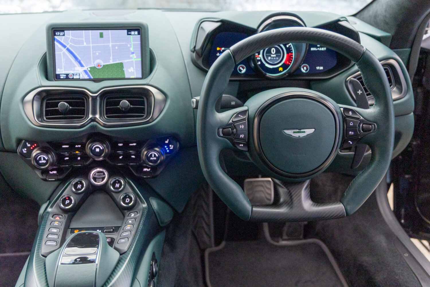 ヴァンテージ 110th Anniversary Midnight edition