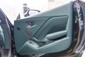 ヴァンテージ 110th Anniversary Midnight edition