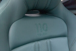 ヴァンテージ 110th Anniversary Midnight edition