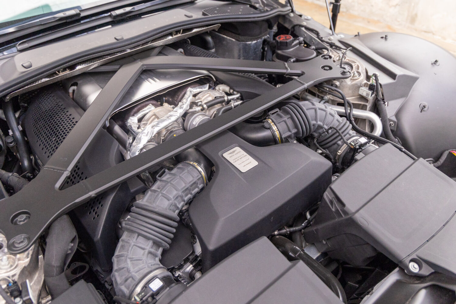 ヴァンテージ 110th Anniversary Midnight edition