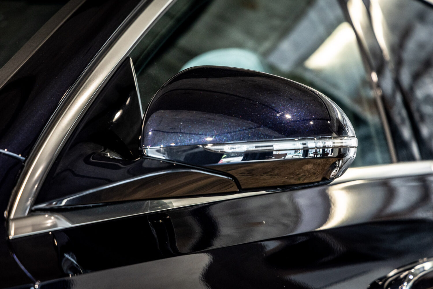 Eクラス E300エクスクルーシブ AMGライン(ISG)