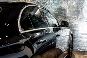 Eクラス E300エクスクルーシブ AMGライン(ISG)