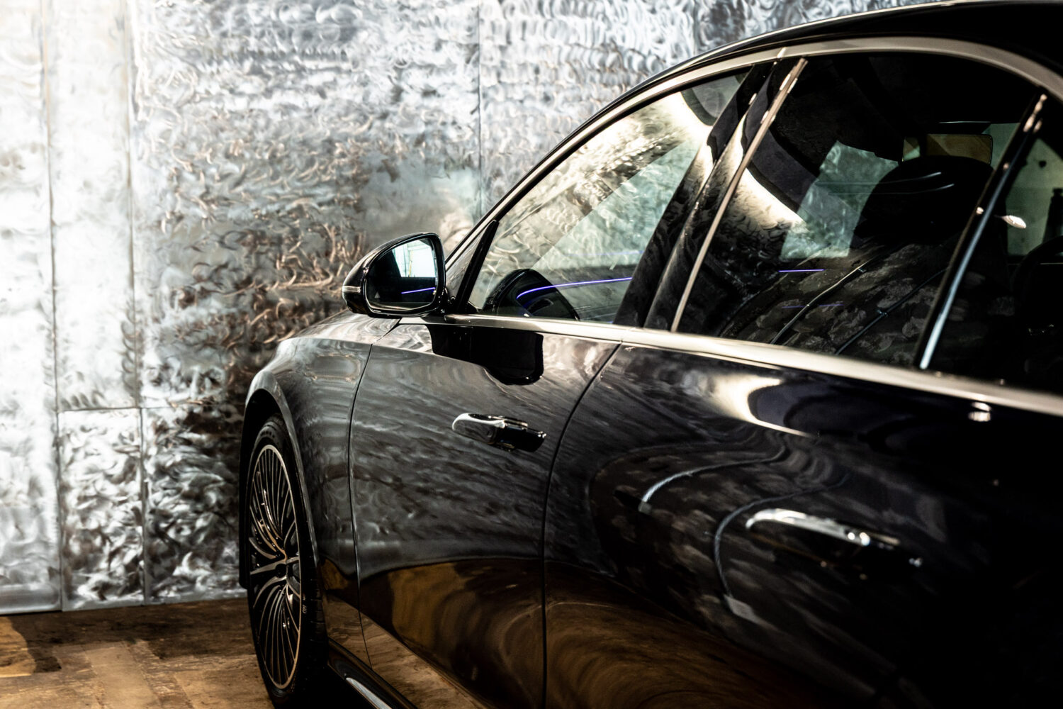 Eクラス E300エクスクルーシブ AMGライン(ISG)