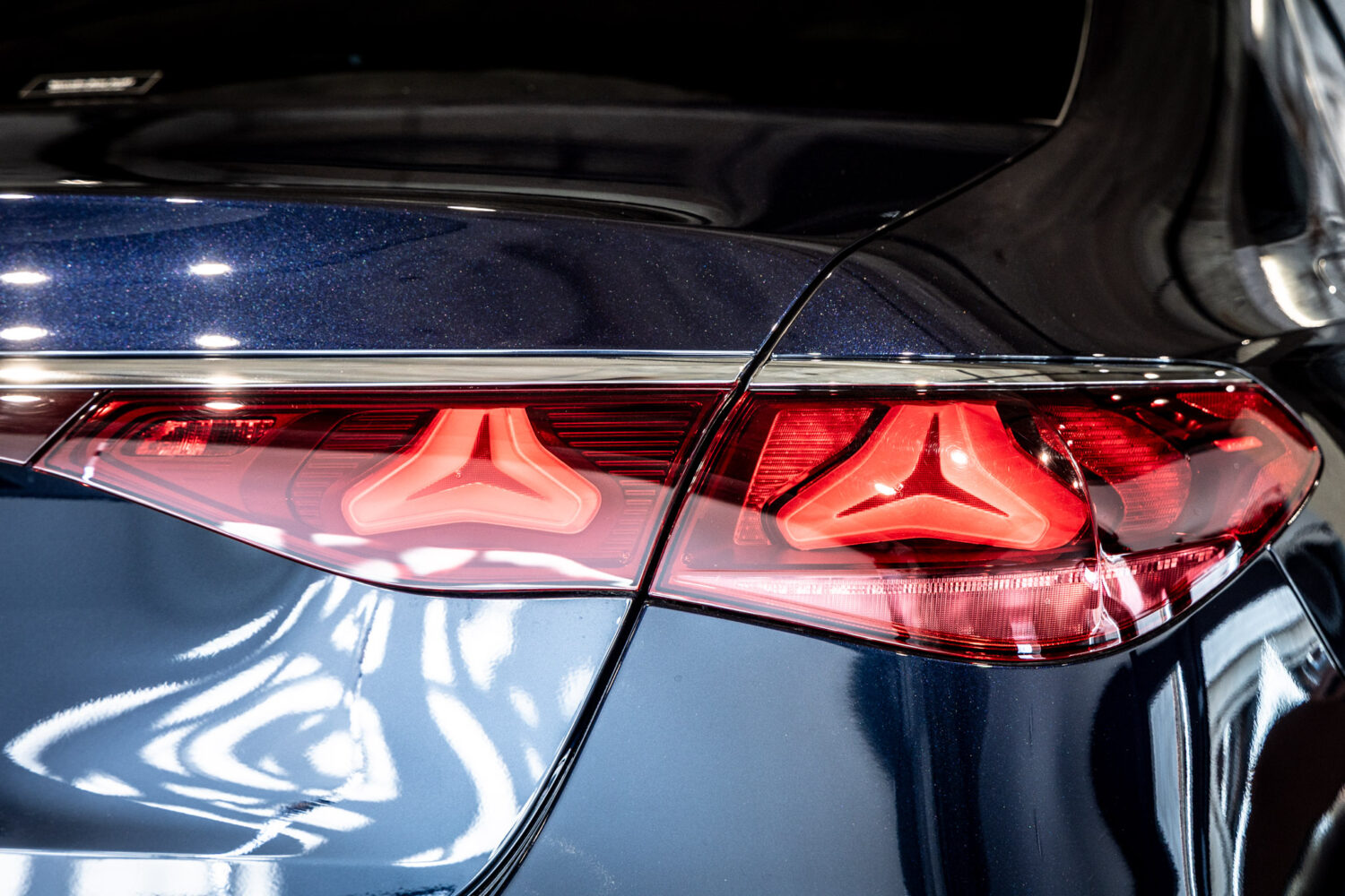 Eクラス E300エクスクルーシブ AMGライン(ISG)