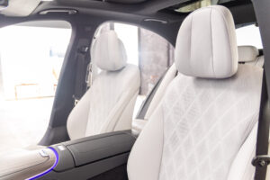 Eクラス E300エクスクルーシブ AMGライン(ISG)