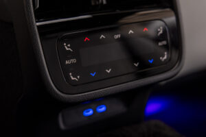 Eクラス E300エクスクルーシブ AMGライン(ISG)