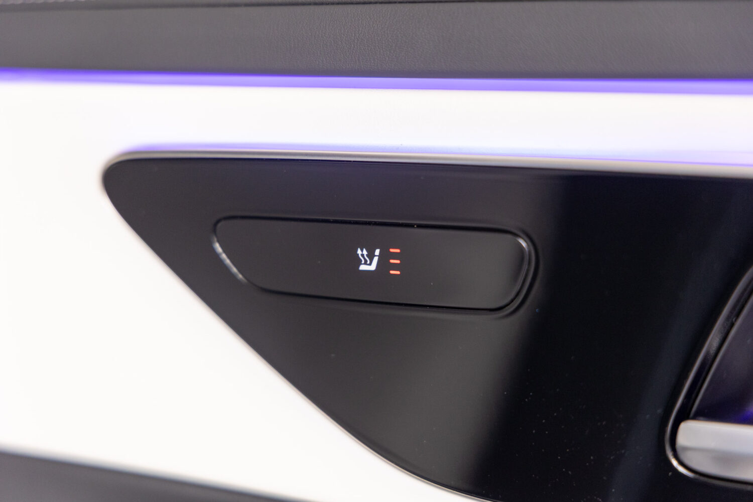 Eクラス E300エクスクルーシブ AMGライン(ISG)