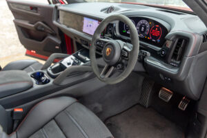 カイエン GTS ティプトロニックS