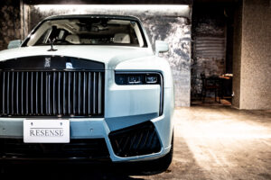 ブラックバッジカリナン 4WD 4名