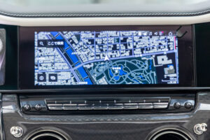 ブラックバッジカリナン 4WD 4名