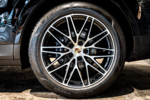 カイエンクーペ ティプトロニックS リアコンフォートベンチシート 4WD