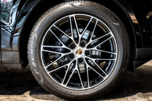 カイエンクーペ ティプトロニックS リアコンフォートベンチシート 4WD