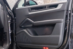 カイエンクーペ ティプトロニックS リアコンフォートベンチシート 4WD