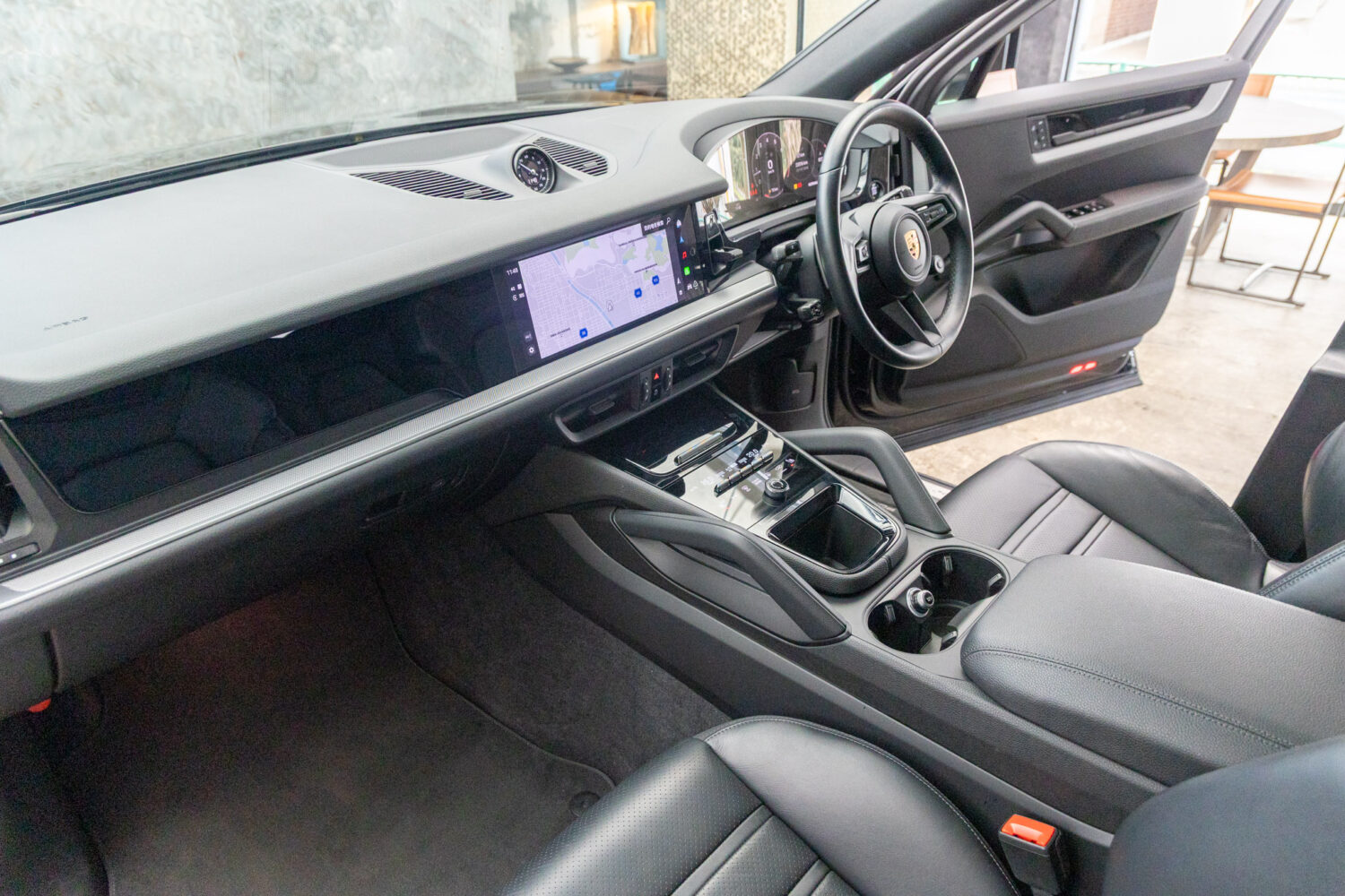 カイエンクーペ ティプトロニックS リアコンフォートベンチシート 4WD