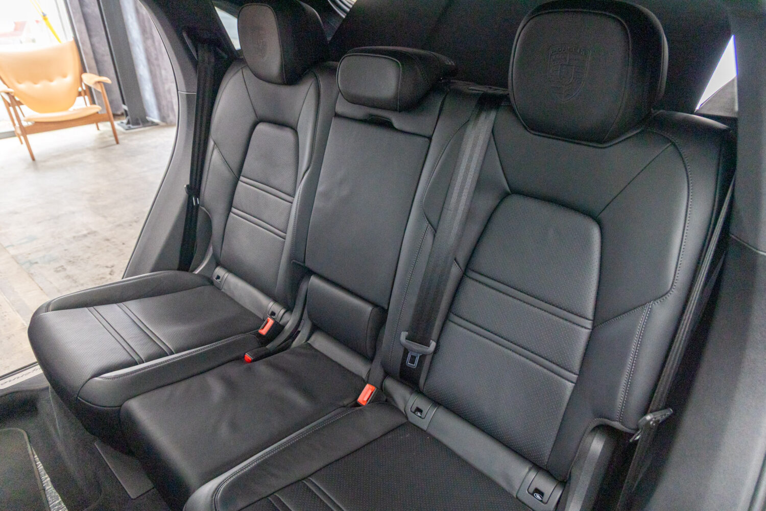 カイエンクーペ ティプトロニックS リアコンフォートベンチシート 4WD