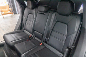 カイエンクーペ ティプトロニックS リアコンフォートベンチシート 4WD